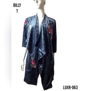 Billy T Velvet Cardigan in Blue embroidered flowers Medium